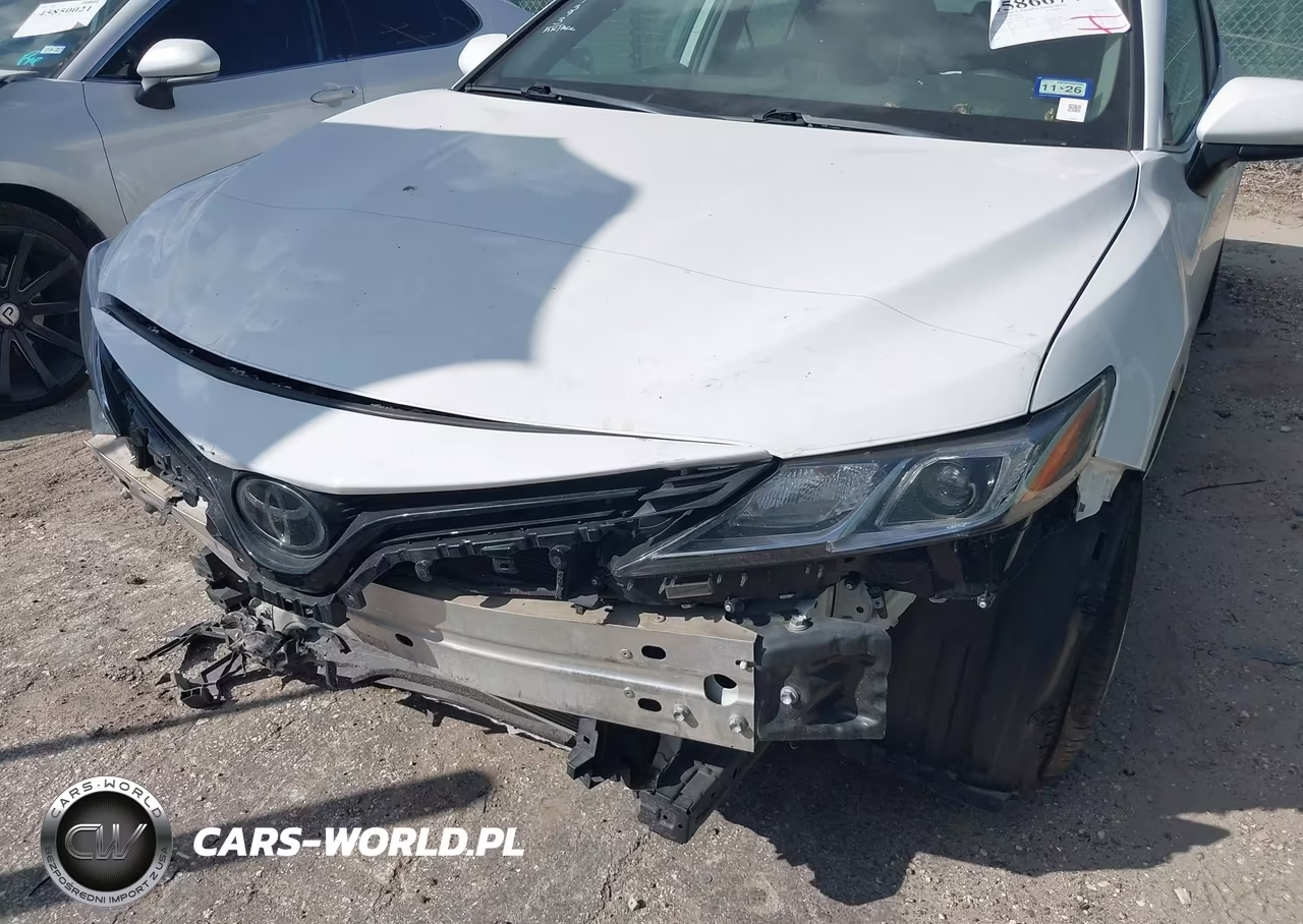 2020 Toyota Camry Le VIN:4T1C11AK8LU958456 - 6