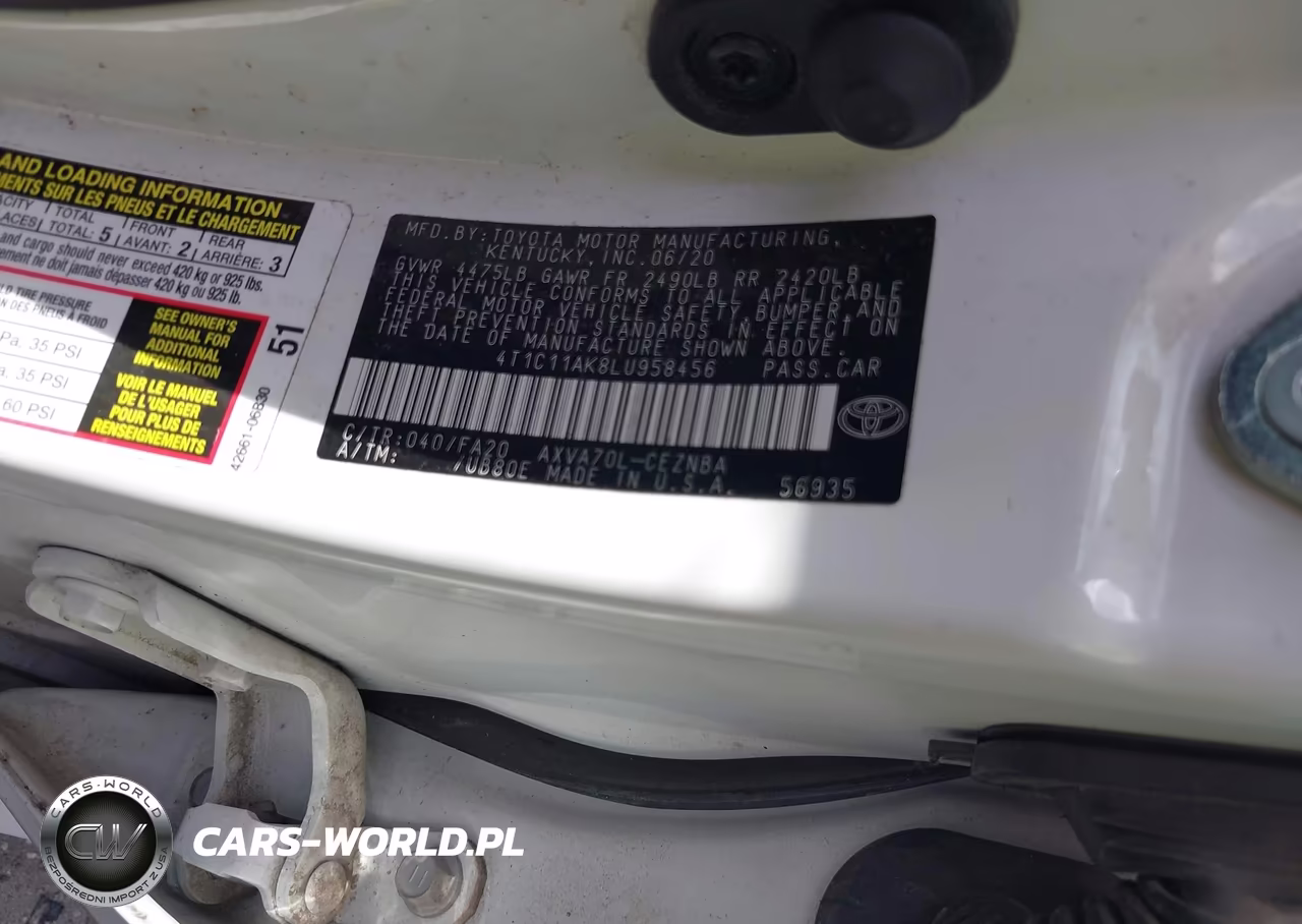 2020 Toyota Camry Le VIN:4T1C11AK8LU958456 - 9