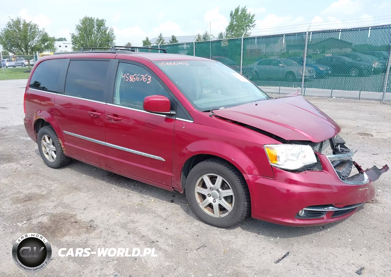 2012 Chrysler Town & Country Touring – zdjęcie 1 z 16