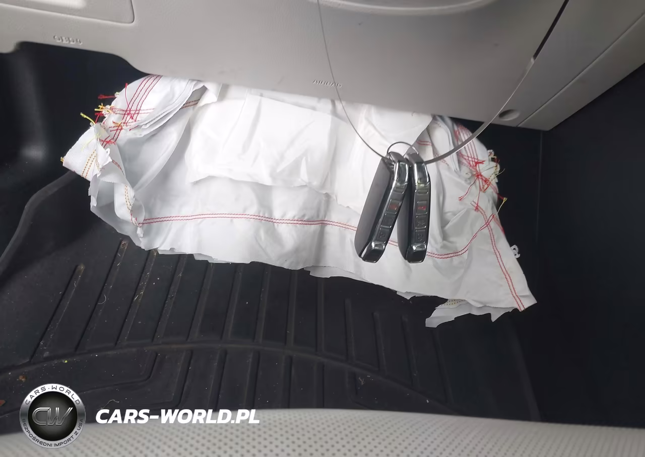 2020 Kia Telluride S VIN:5XYP64HC5LG026952 - 11