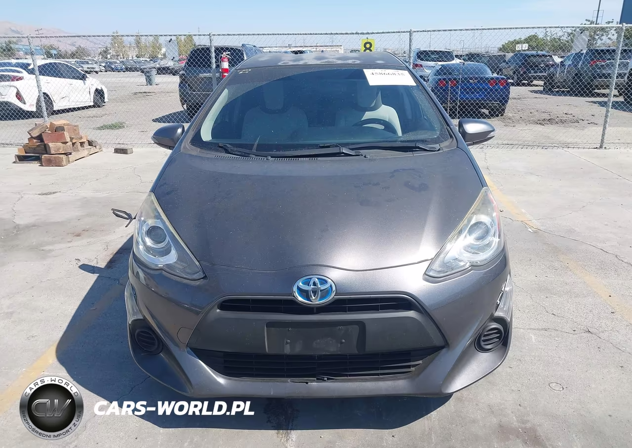 2015 Toyota Prius C One VIN:JTDKDTB32F1576200 - 14