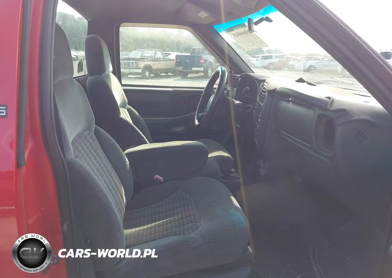 1999 Chevrolet S-10 Ls VIN:1GCCS144XX8118997 - 5
