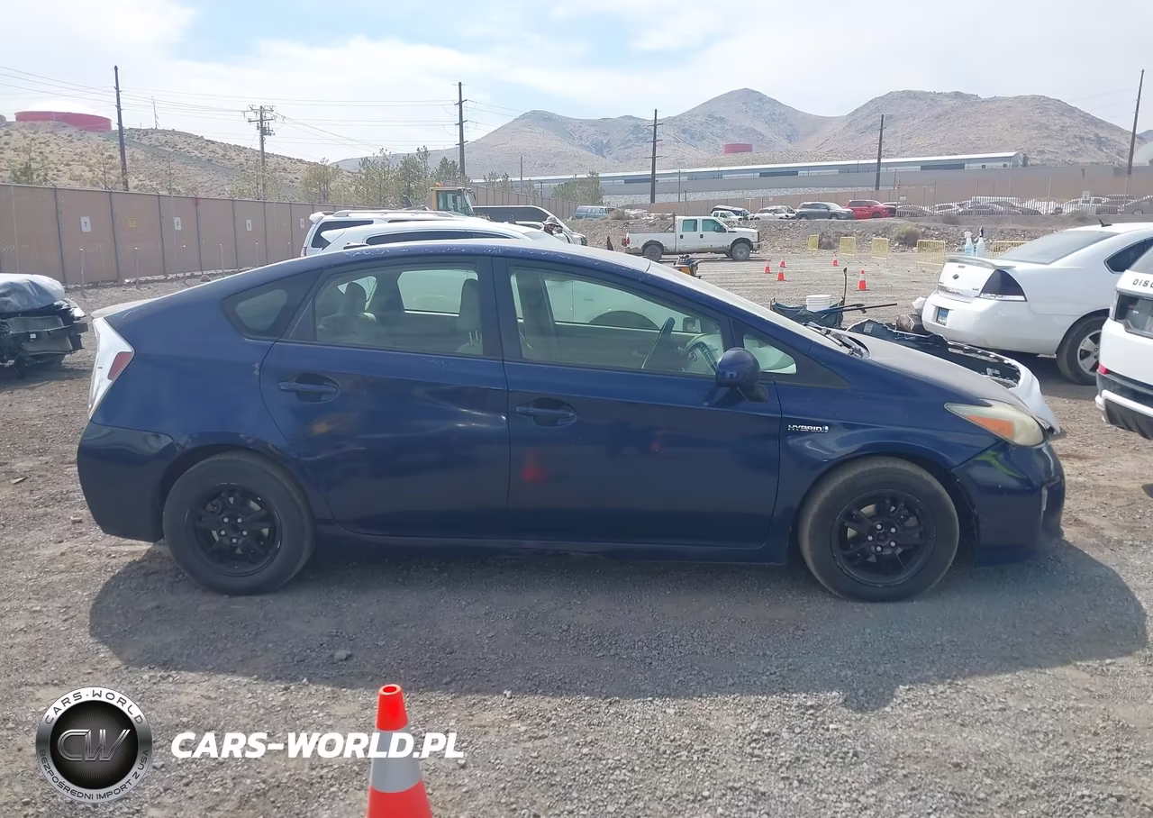 2012 Toyota Prius Three VIN:JTDKN3DU1C1544045 - 13