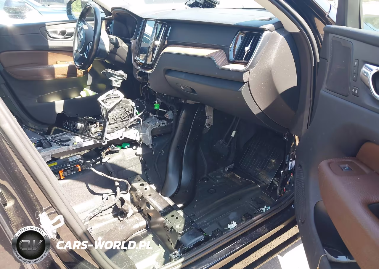 2019 Volvo Xc60 T5 Inscription VIN:LYV102RL8KB311050 - 5