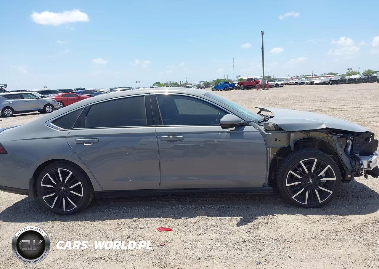 2025 Honda Accord Hybrid Touring VIN:1HGCY2F88SA055664 - 14