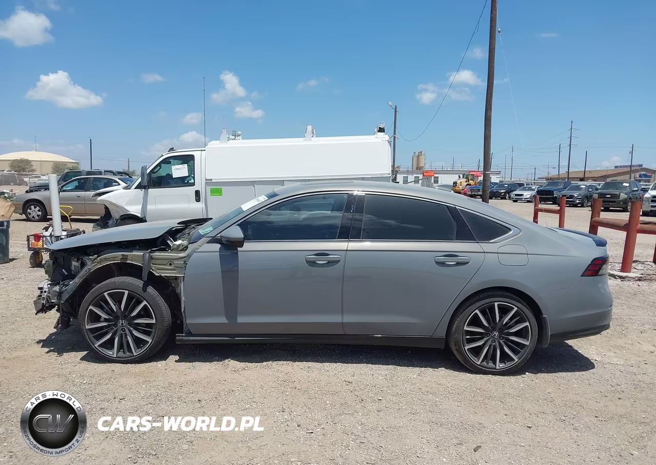 2025 Honda Accord Hybrid Touring VIN:1HGCY2F88SA055664 - 15