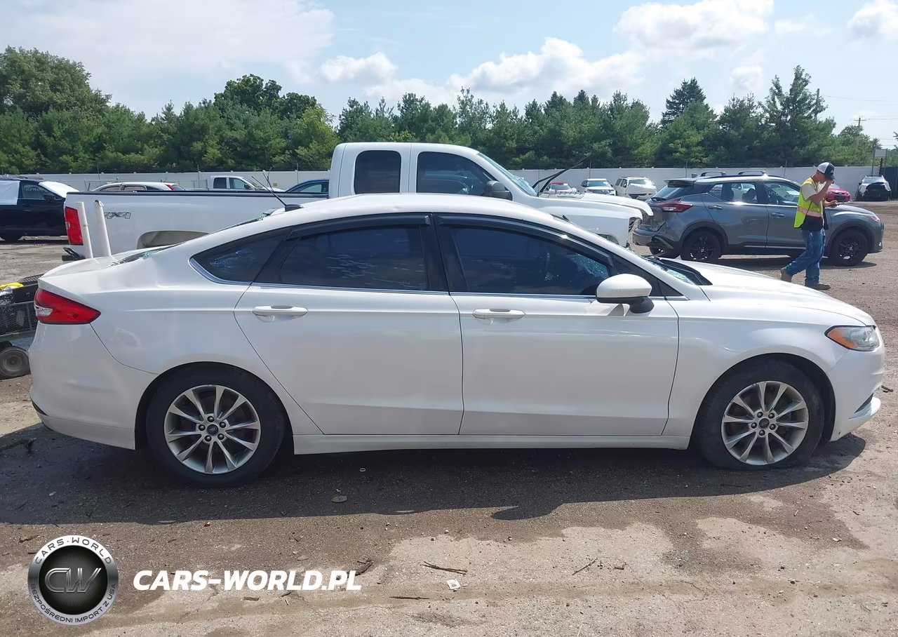2017 Ford Fusion Se VIN:3FA6P0HD7HR128721 - 13