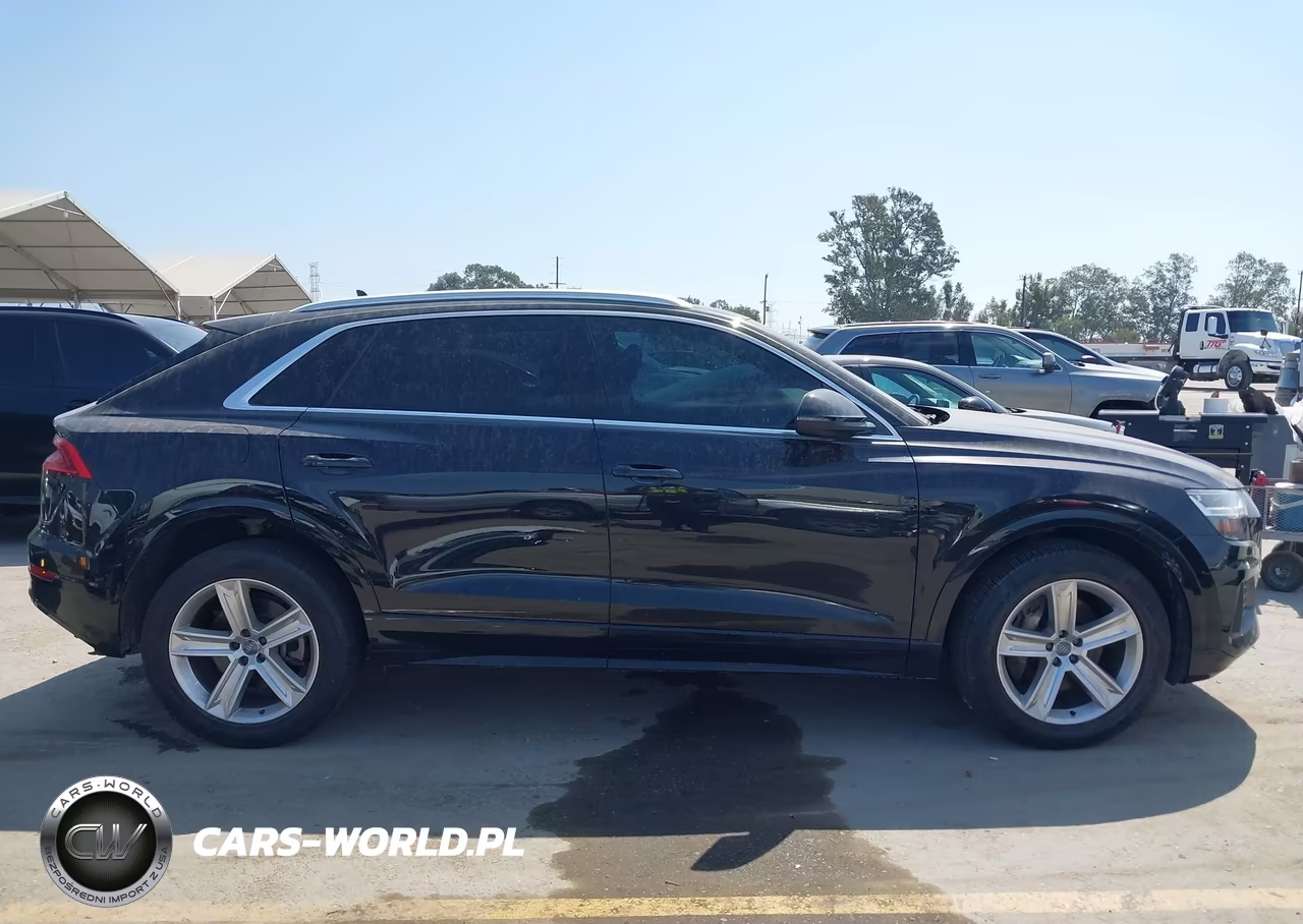 2019 Audi Q8 55 Premium VIN:WA1AVAF10KD017558 - 14