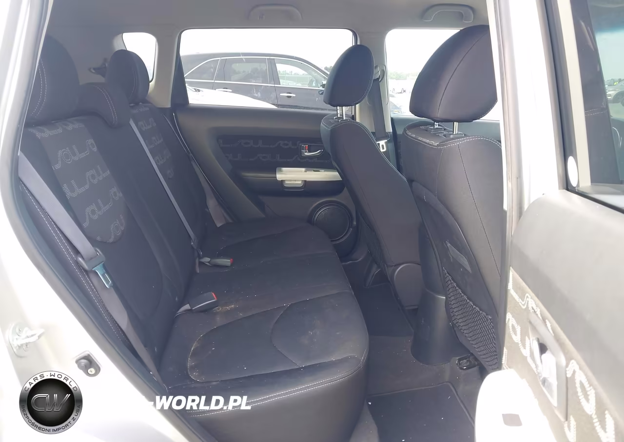 2012 Kia Soul + VIN:KNDJT2A62C7379346 - 8