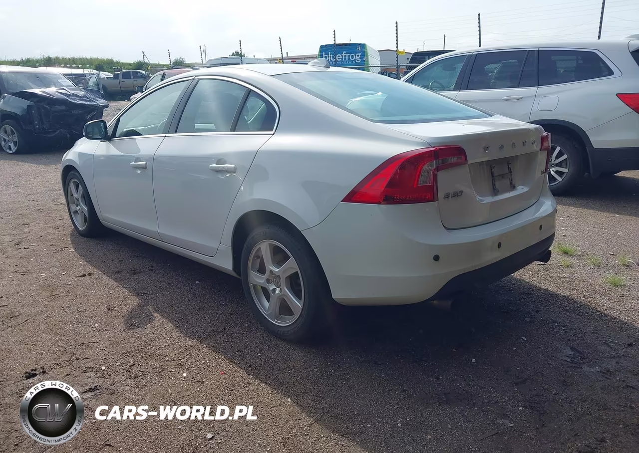 2012 Volvo S60 T5 VIN:YV1622FS4C2040352 - 3