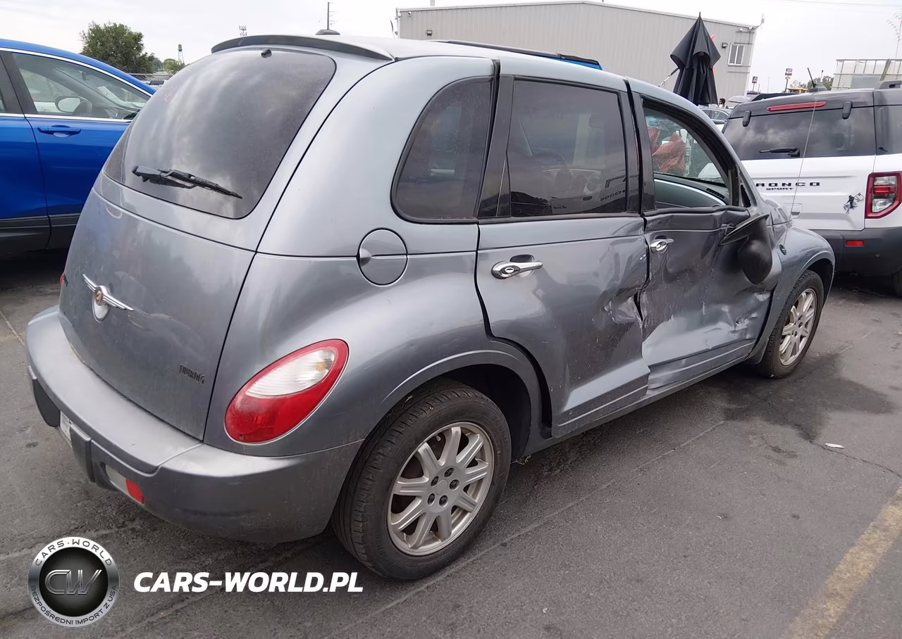 2009 Chrysler Pt Cruiser Touring VIN:3A8FY58959T561547 - 4