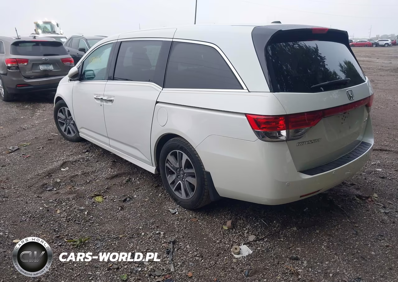 2015 Honda Odyssey Touring-Touring Elite VIN:5FNRL5H94FB001600 - 3