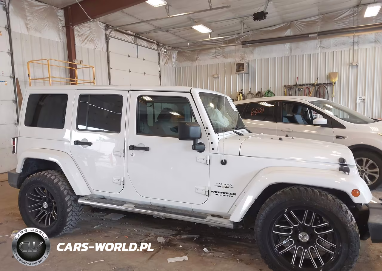 2016 Jeep Wrangler Unlimited Sahara VIN:1C4BJWEG0GL333421 - 13