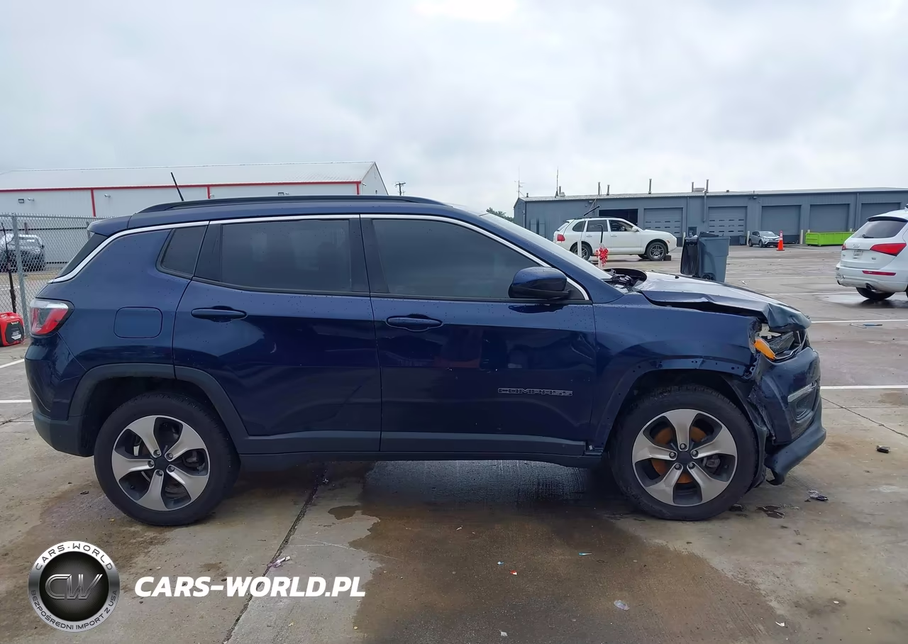 2018 Jeep Compass Latitude 4X4 VIN:3C4NJDBB5JT132054 - 13
