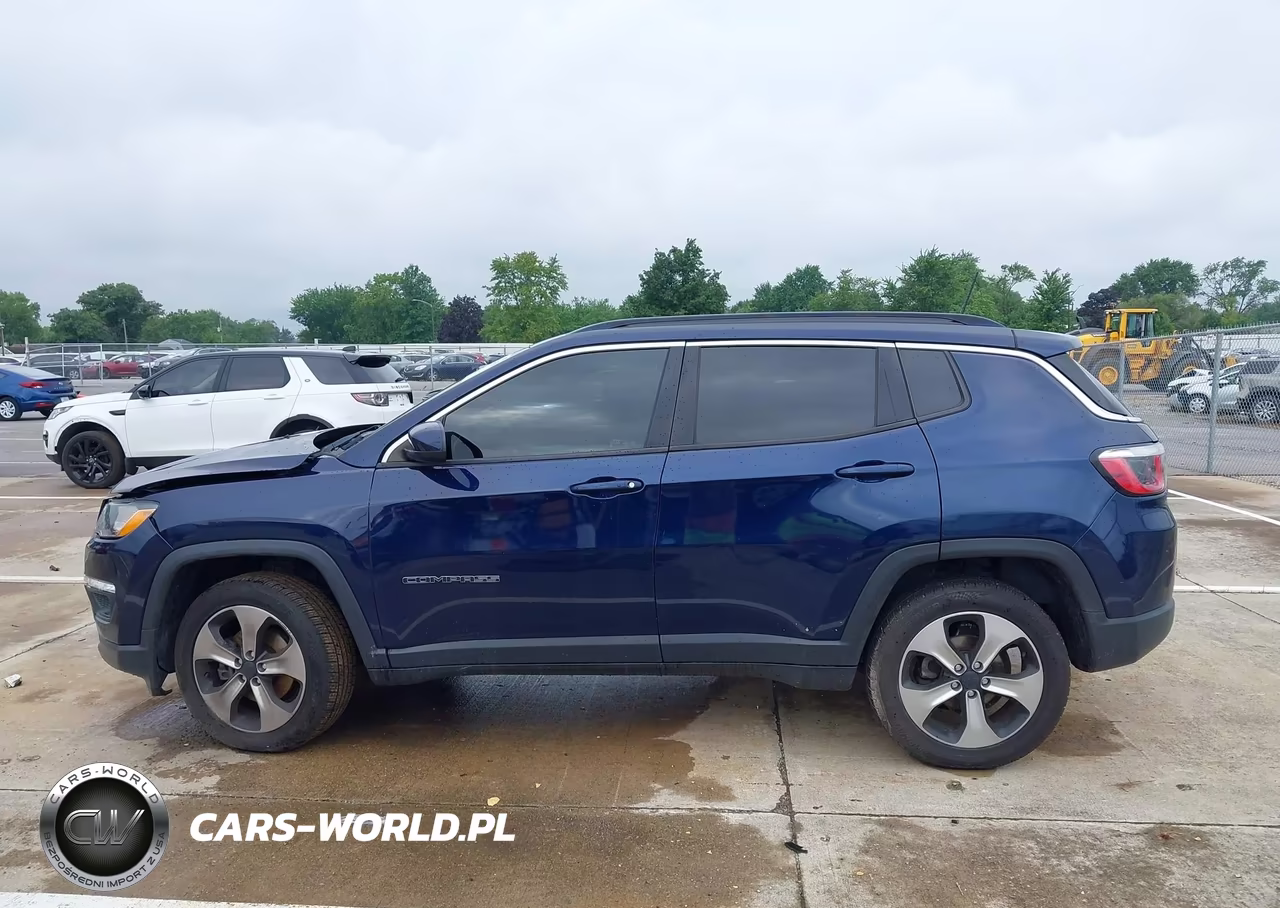 2018 Jeep Compass Latitude 4X4 VIN:3C4NJDBB5JT132054 - 14