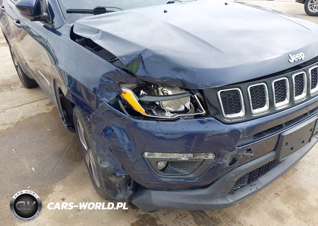 2018 Jeep Compass Latitude 4X4 VIN:3C4NJDBB5JT132054 - 6