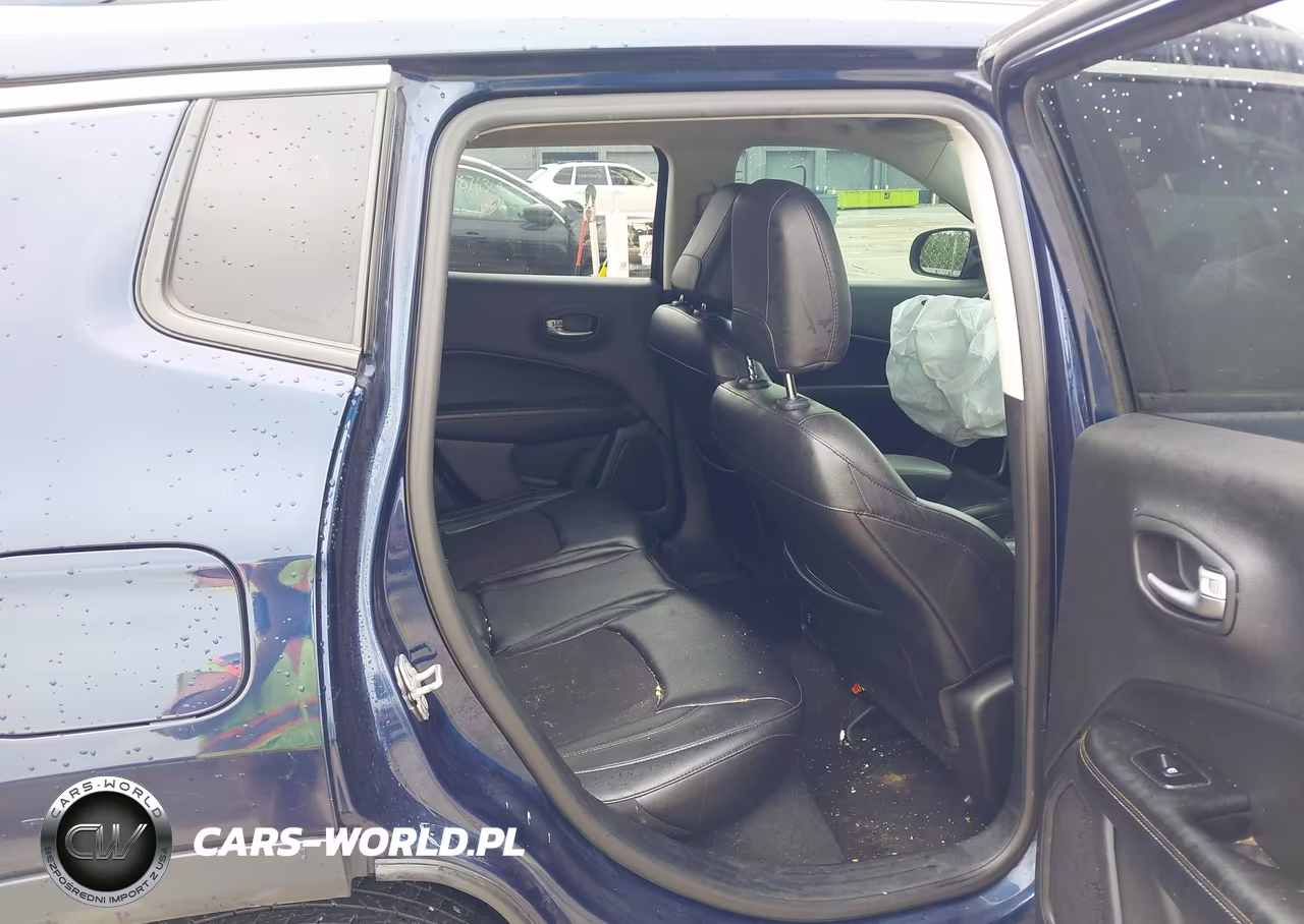 2018 Jeep Compass Latitude 4X4 VIN:3C4NJDBB5JT132054 - 8