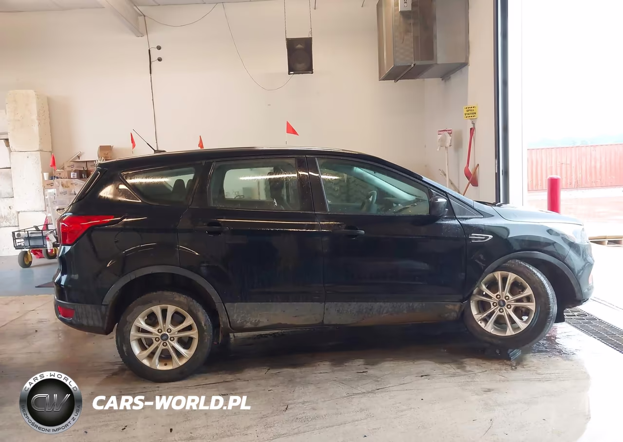 2019 Ford Escape S VIN:1FMCU0F72KUC20611 - 13