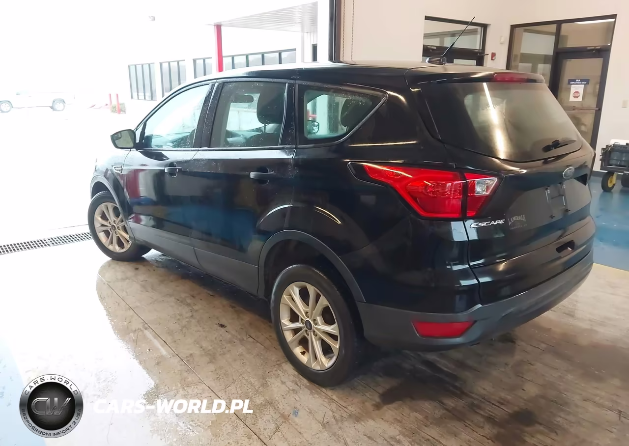 2019 Ford Escape S VIN:1FMCU0F72KUC20611 - 3