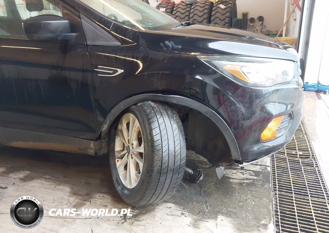 2019 Ford Escape S VIN:1FMCU0F72KUC20611 - 6