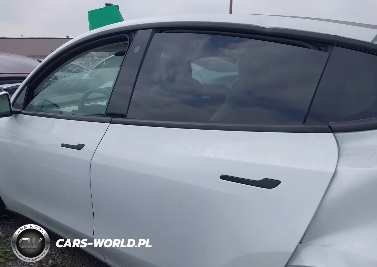 2022 Tesla Model Y Long Range Dual Motor All-Wheel Drive VIN:7SAYGDEE6NF561065 - 14