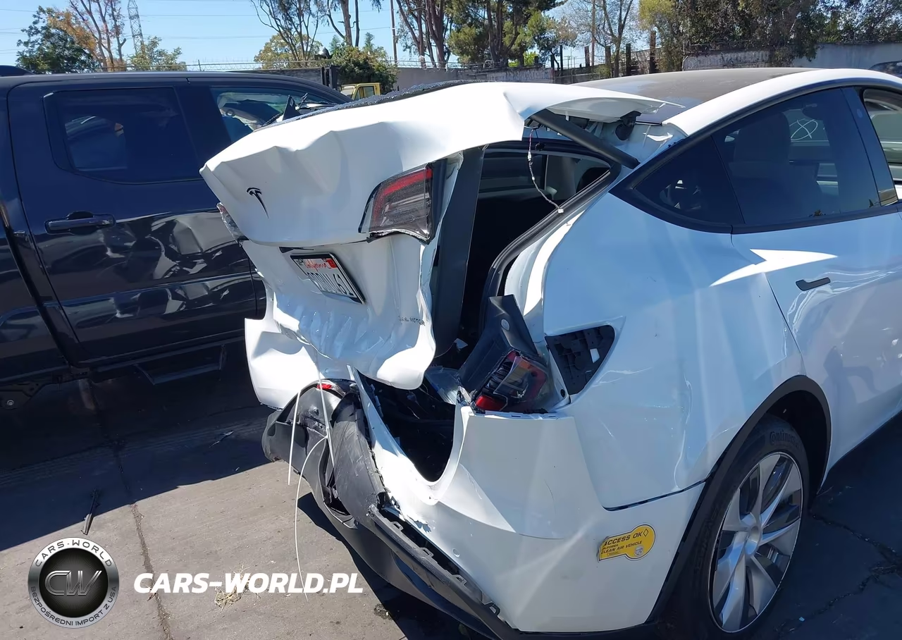 2022 Tesla Model Y Long Range Dual Motor All-Wheel Drive VIN:7SAYGDEE6NF561065 - 20