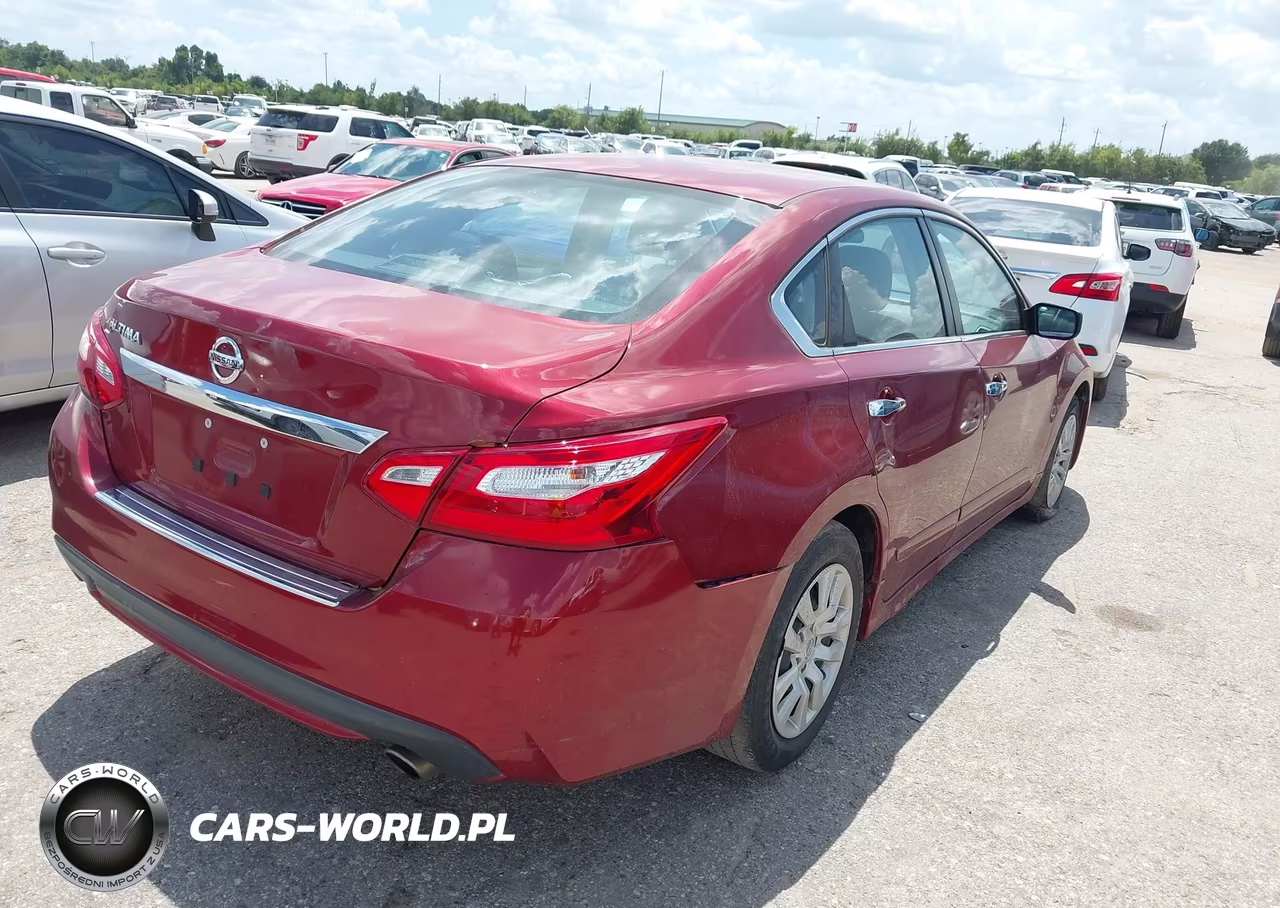 2017 Nissan Altima 2.5 S VIN:1N4AL3AP6HN319030 - 4