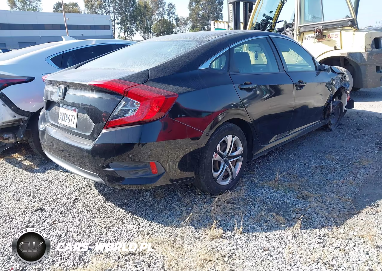 2018 Honda Civic Lx VIN:2HGFC2F52JH557216 - 4