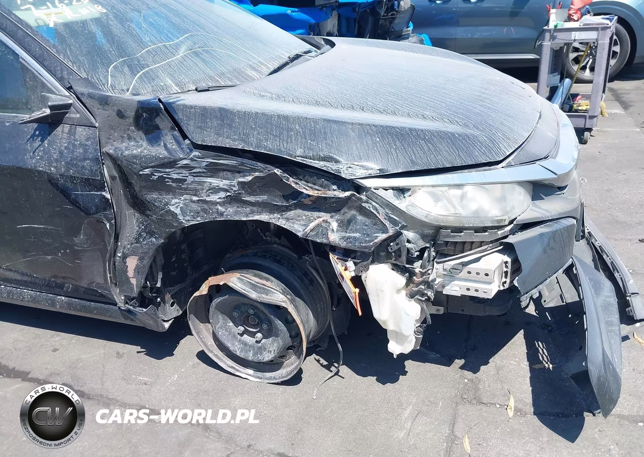 2018 Honda Civic Lx VIN:2HGFC2F52JH557216 - 6