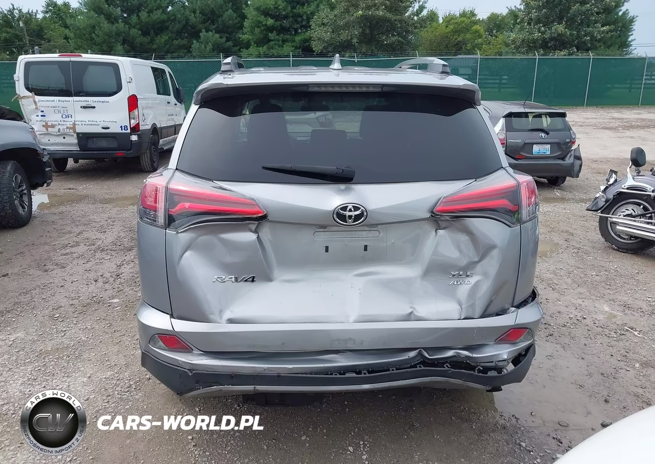 2018 Toyota Rav4 Xle VIN:2T3RFREV8JW719301 - 16