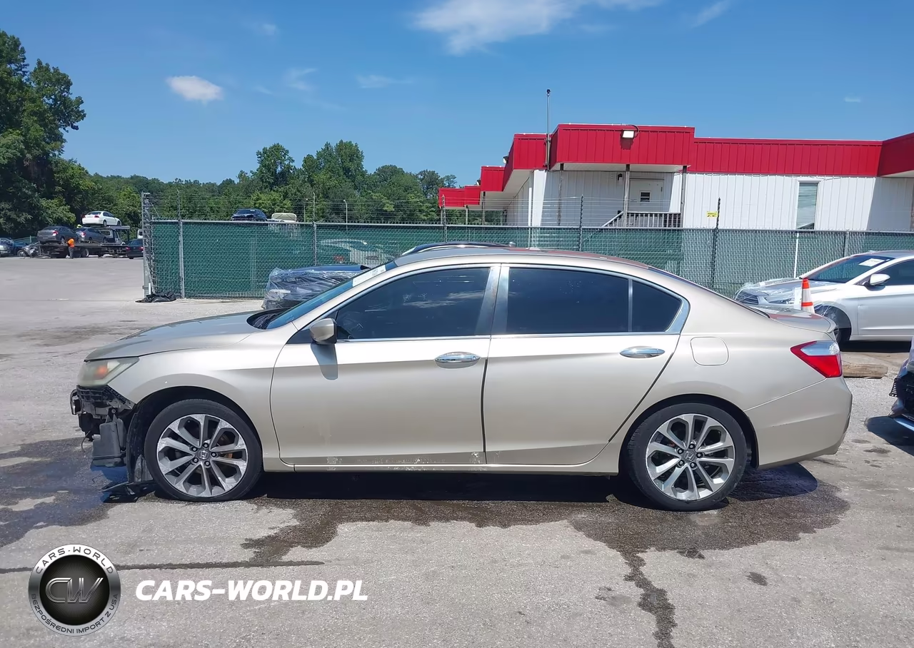 2015 Honda Accord Sport VIN:1HGCR2F52FA230211 - 15