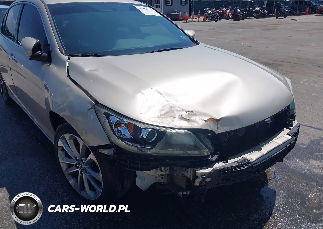 2015 Honda Accord Sport VIN:1HGCR2F52FA230211 - 18