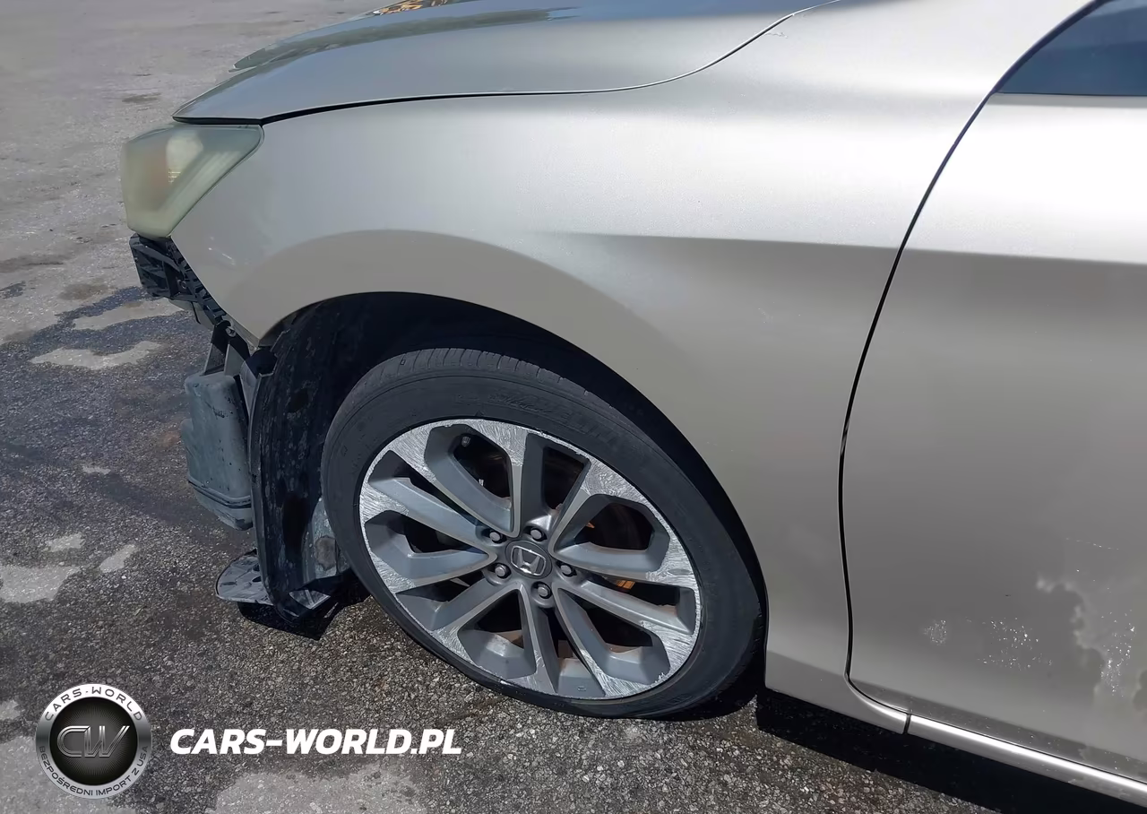 2015 Honda Accord Sport VIN:1HGCR2F52FA230211 - 21