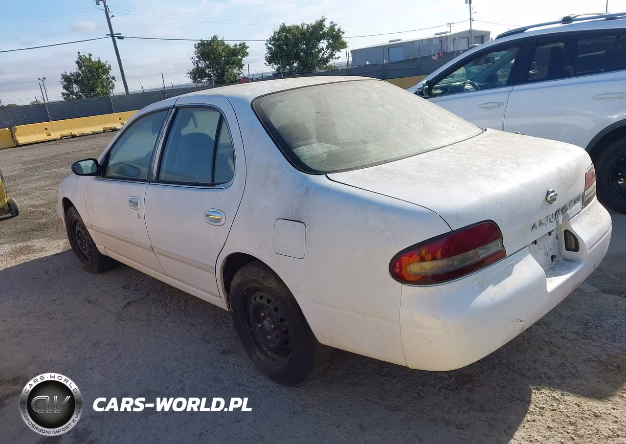 1996 Nissan Altima Xe-Gxe-Se-Gle VIN:1N4BU31D0TC157844 - 3