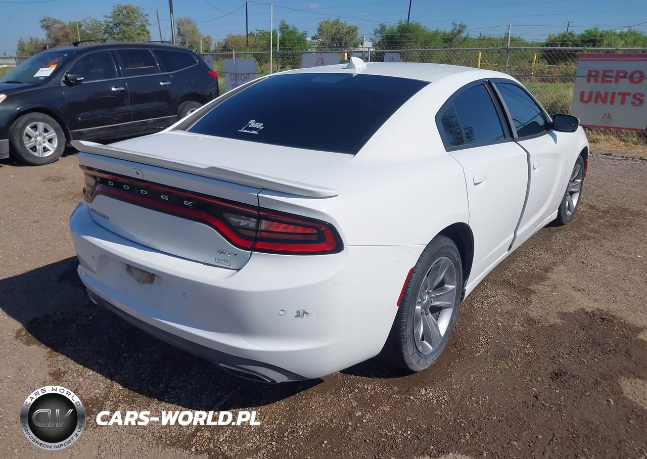 2018 Dodge Charger Sxt Plus Rwd VIN:2C3CDXHG3JH228734 - 4