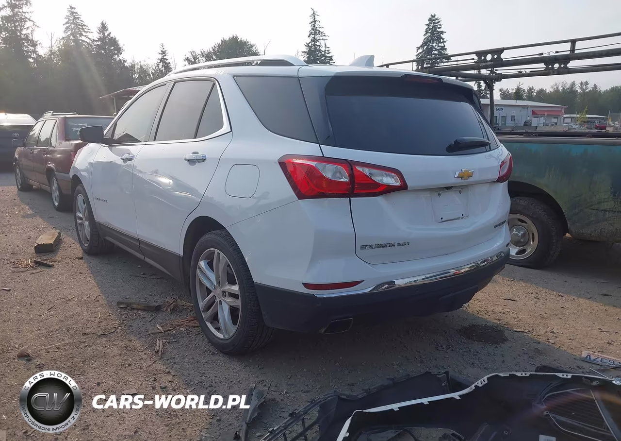 2018 Chevrolet Equinox Premier VIN:2GNAXWEX2J6283610 - 3