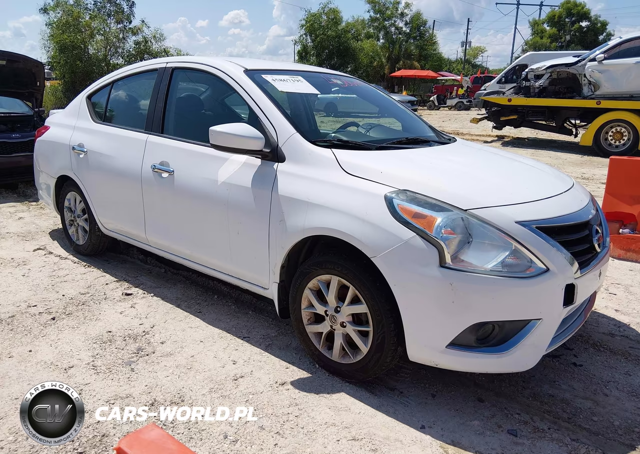 2017 Nissan Versa 1.6 Sv – zdjęcie 1 z 12