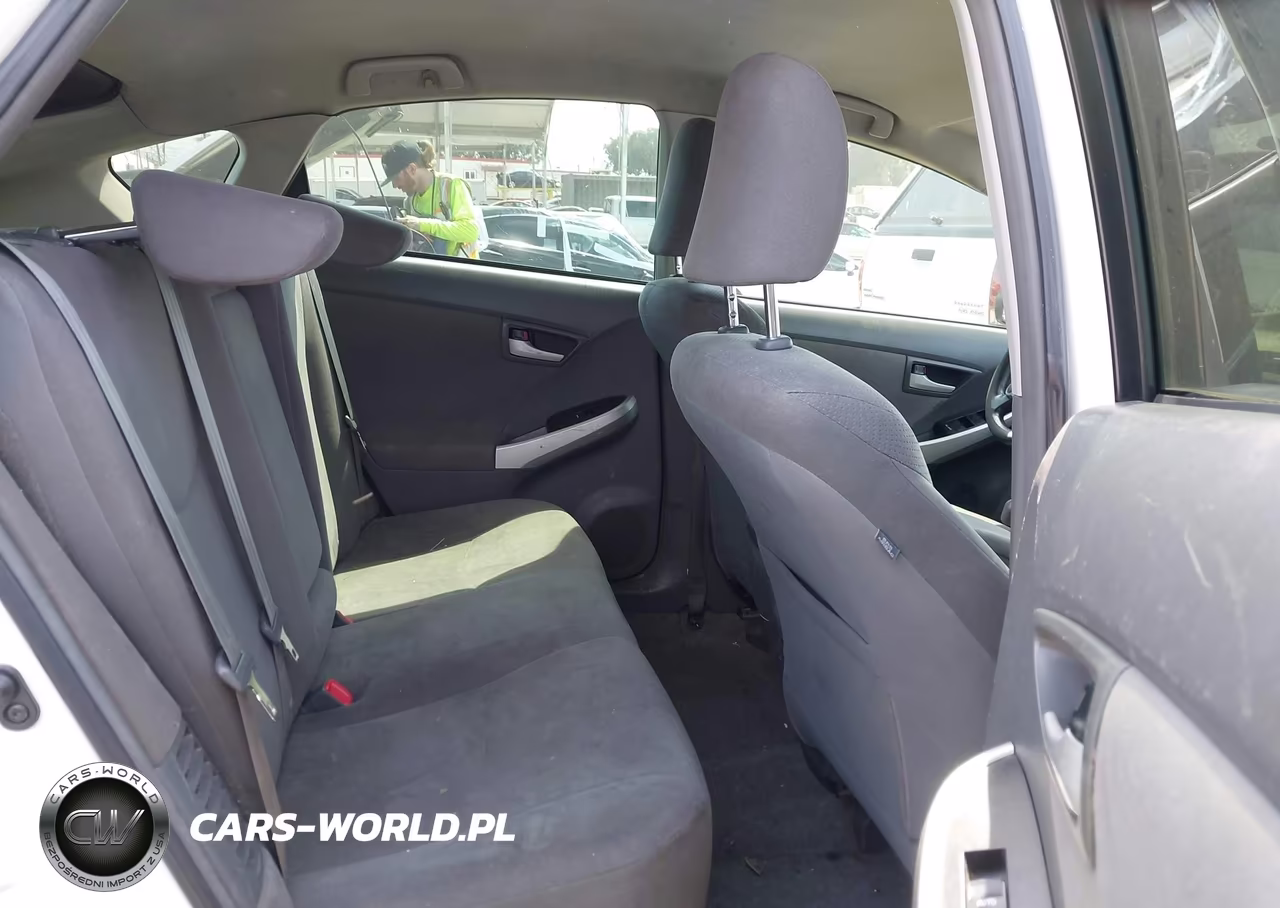2011 Toyota Prius Two VIN:JTDKN3DU0B0260703 - 8
