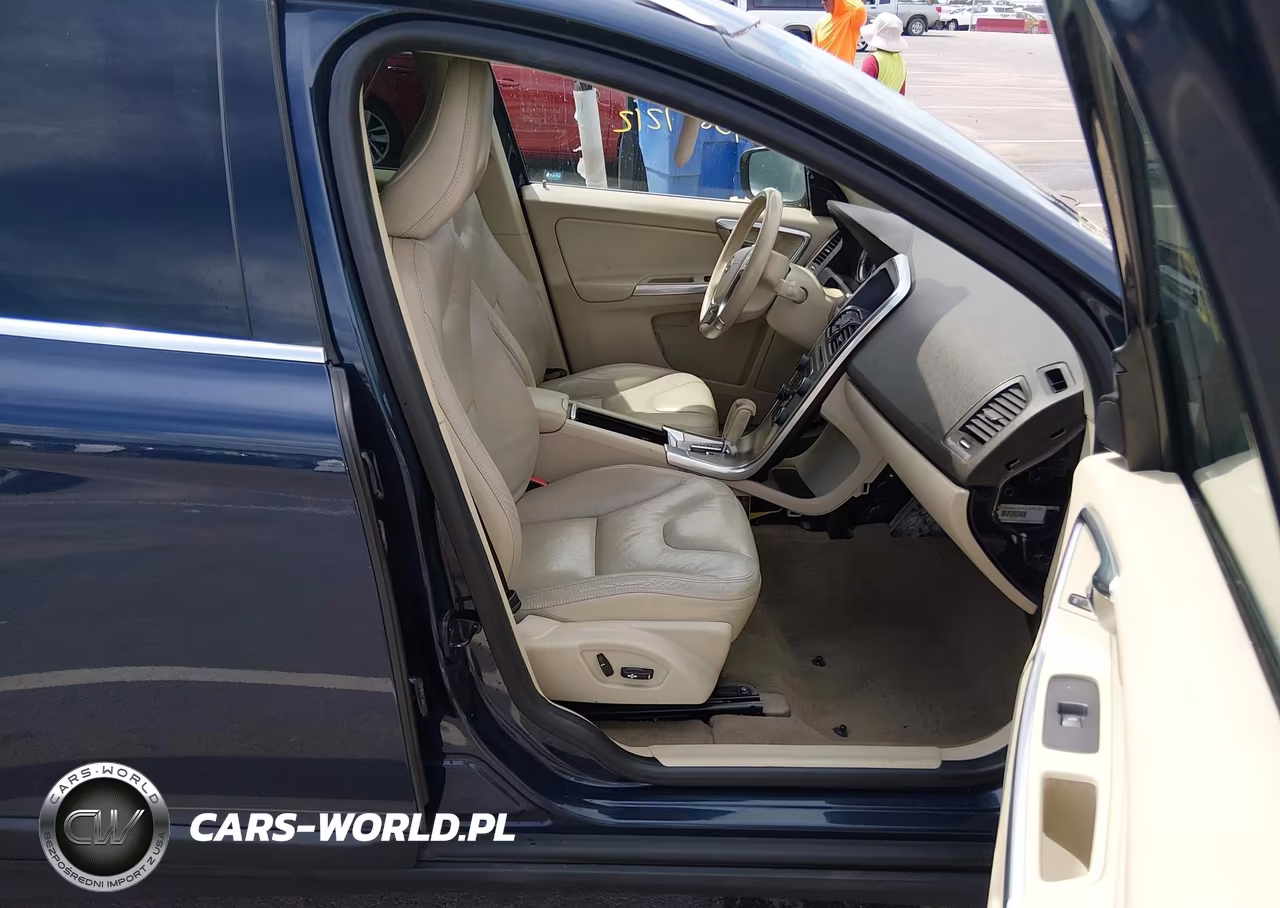 2012 Volvo Xc60 3.2-3.2 Platinum-3.2 Premier-3.2 Premier Plus VIN:YV4940DZ5C2305956 - 5