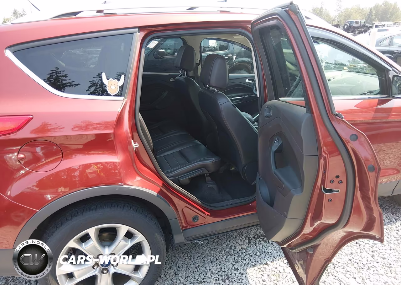 2016 Ford Escape Titanium VIN:1FMCU9J97GUC17644 - 8