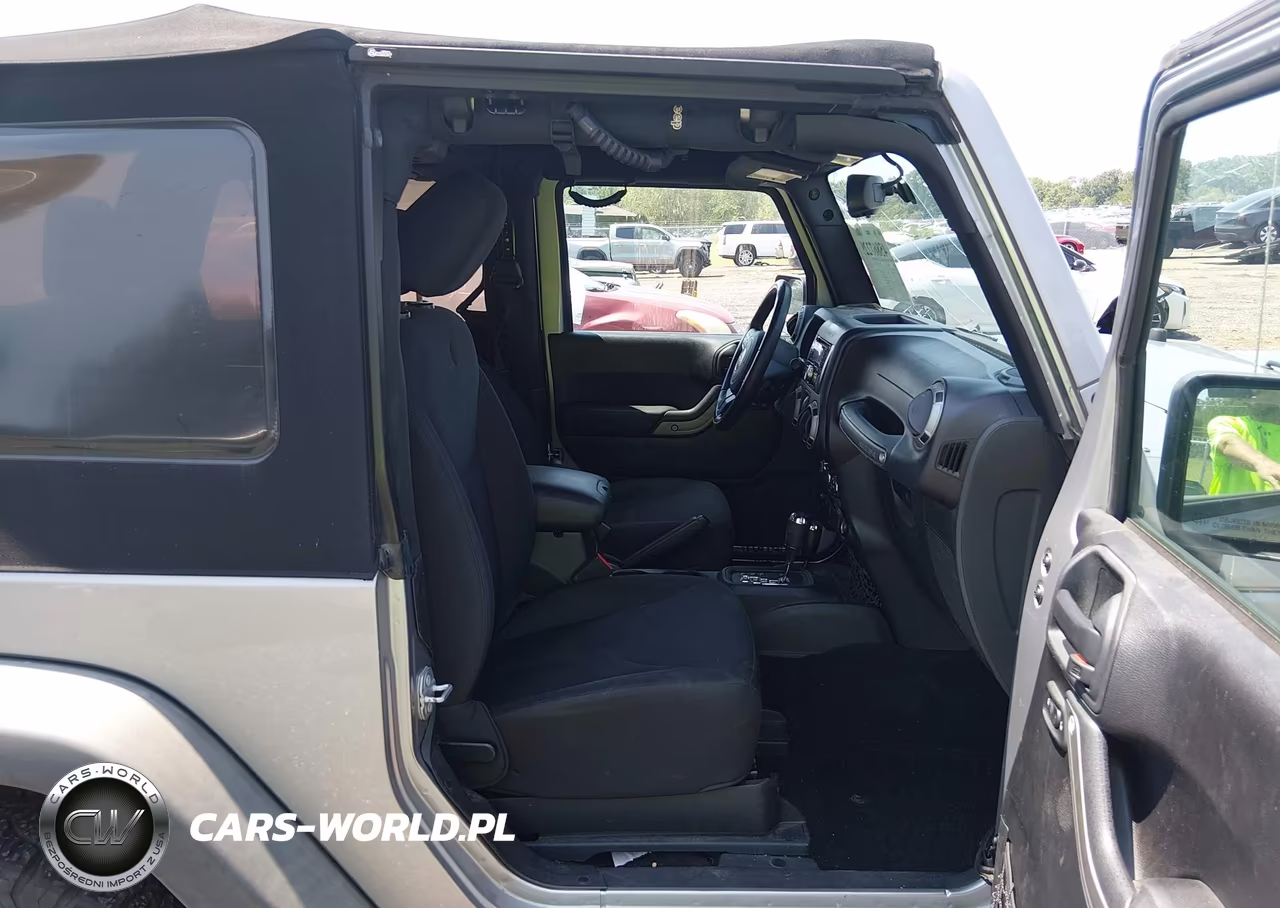 2016 Jeep Wrangler Willys Wheeler VIN:1C4AJWAG5GL191746 - 5