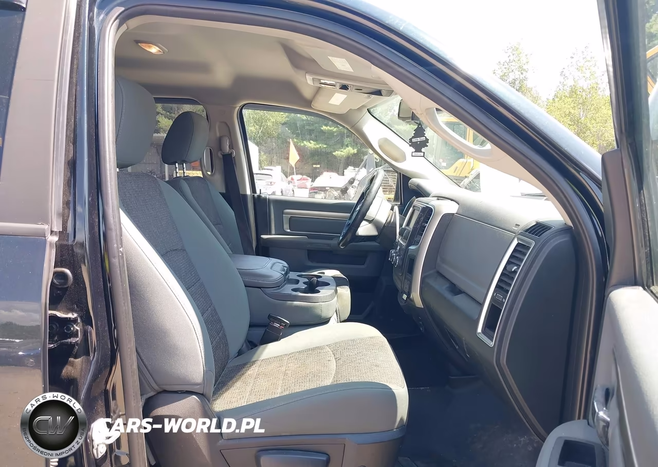 2023 Ram 1500 Classic Slt 4X4 6'4 Box-Warlock 4X4 6'4 Box VIN:1C6RR7GT1P5588663 - 5