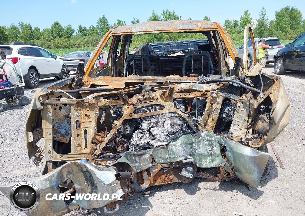 2018 Chevrolet Silverado 1500 1Lt VIN:2GCVKREC8J1111456 - 12