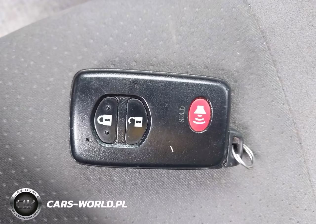2012 Toyota Prius Two VIN:JTDKN3DU4C5381786 - 11