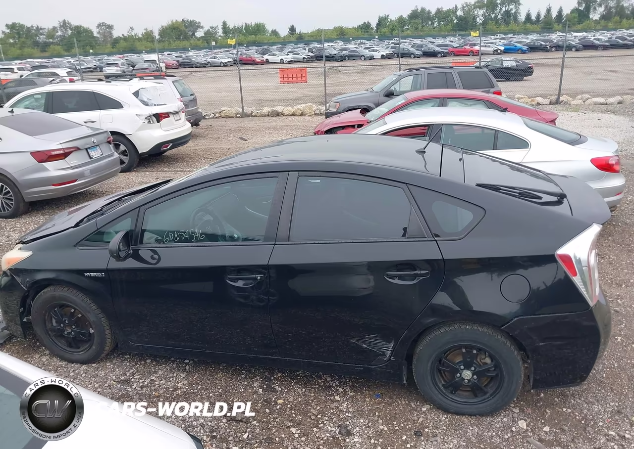 2012 Toyota Prius Two VIN:JTDKN3DU4C5381786 - 14