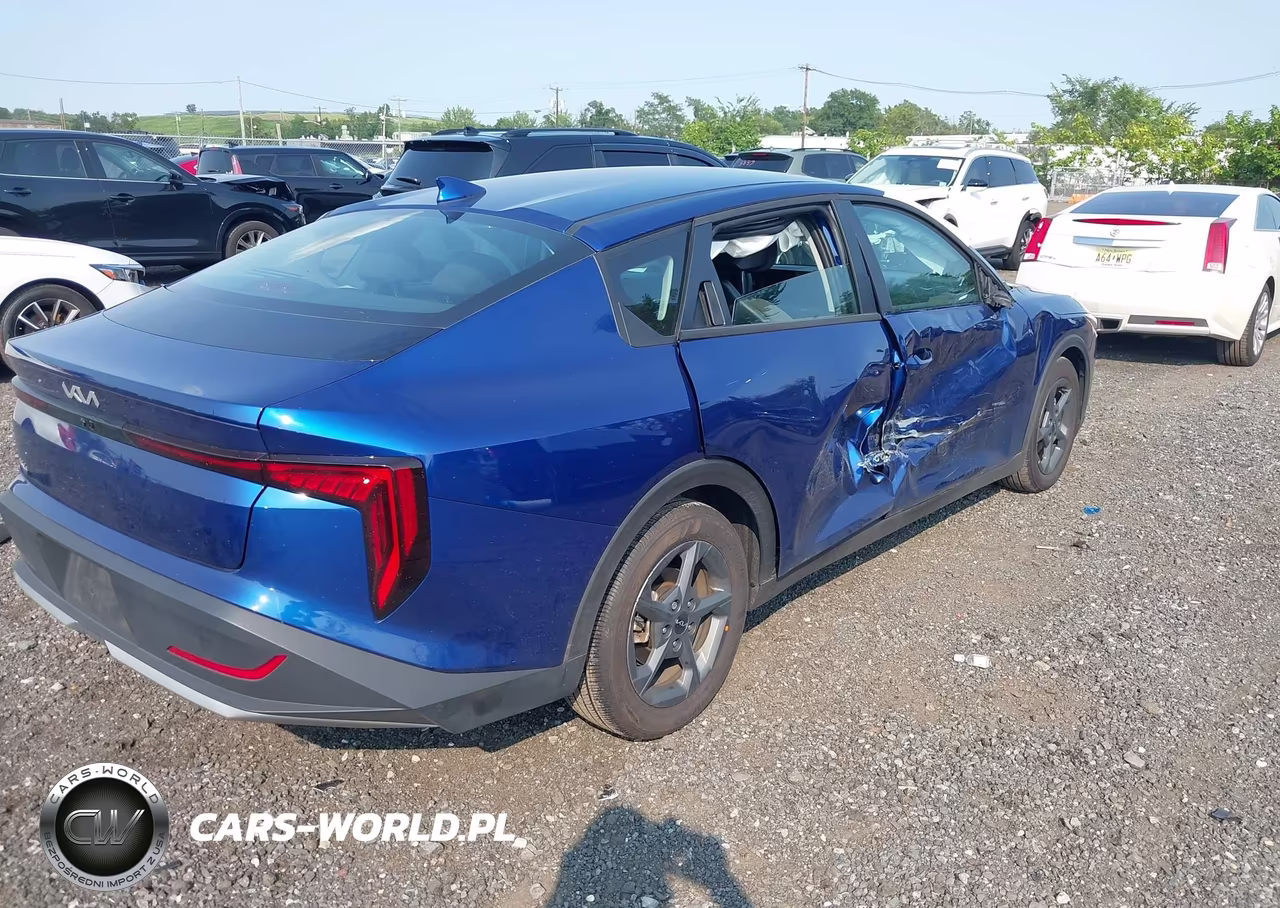 2025 Kia K4 Lxs VIN:3KPFT4DE8SE237859 - 4