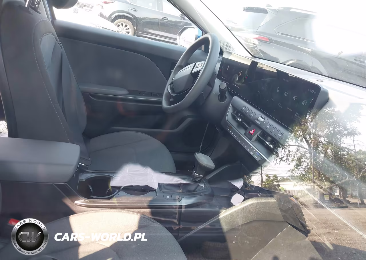 2025 Kia K4 Lxs VIN:3KPFT4DE8SE237859 - 5