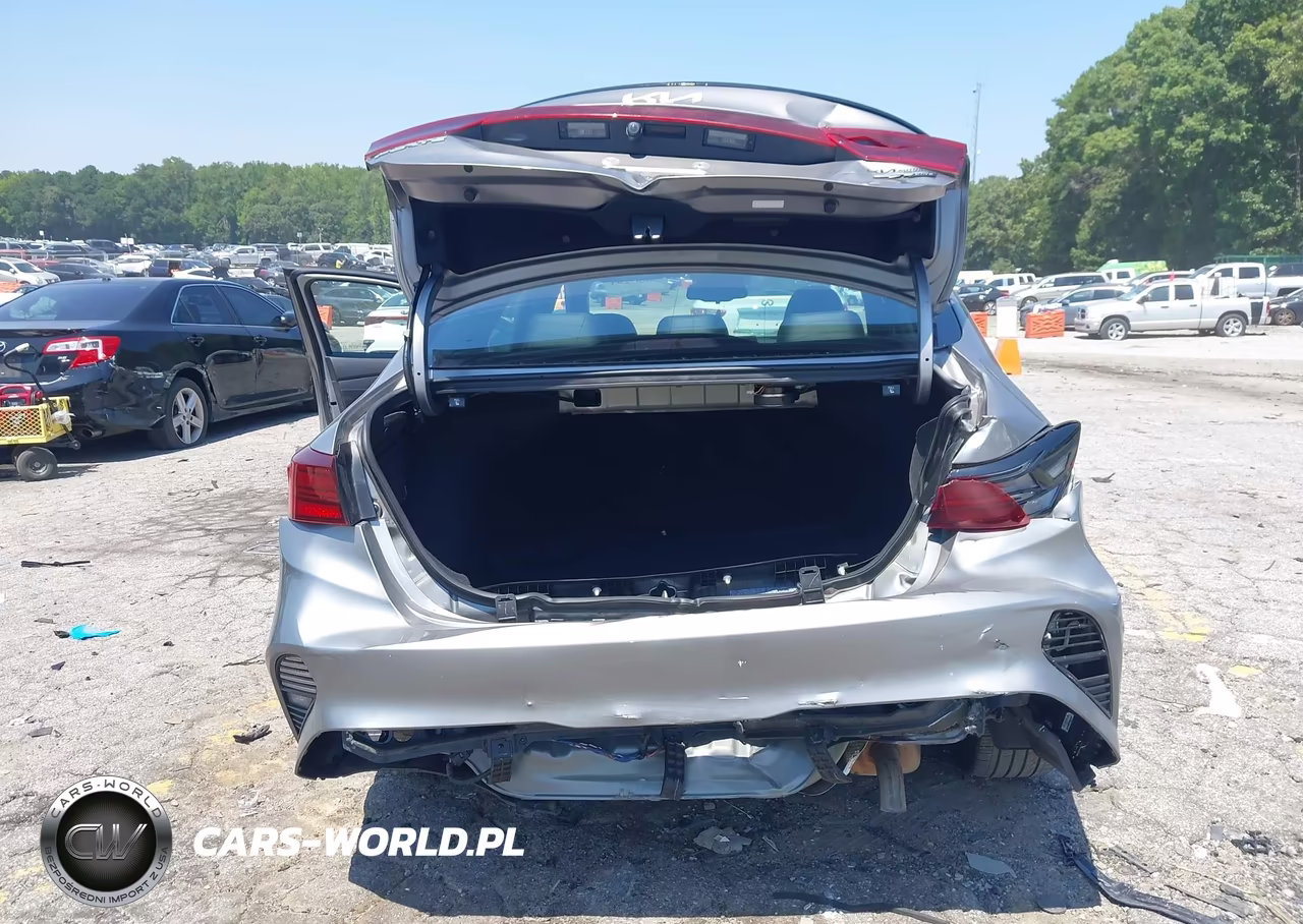 2023 Kia Forte Gt-Line VIN:3KPF54ADXPE639573 - 16