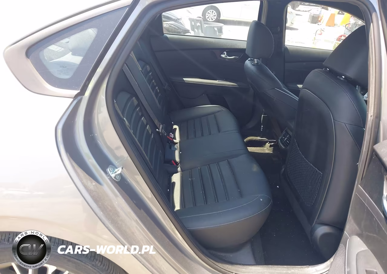2023 Kia Forte Gt-Line VIN:3KPF54ADXPE639573 - 8