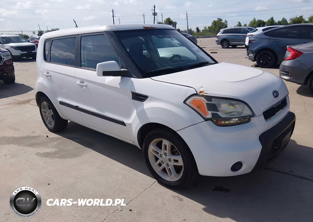 2011 Kia Soul +